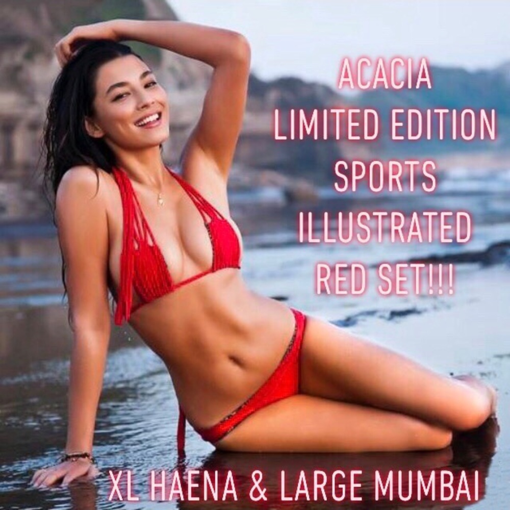 🚫SOLD🚫 Acacia Sports Illustrated Red Set Lg😍❤️